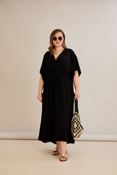 Rochie lunga marime mare din viscoza cu buzunare si decolteu in V - negru - 10307