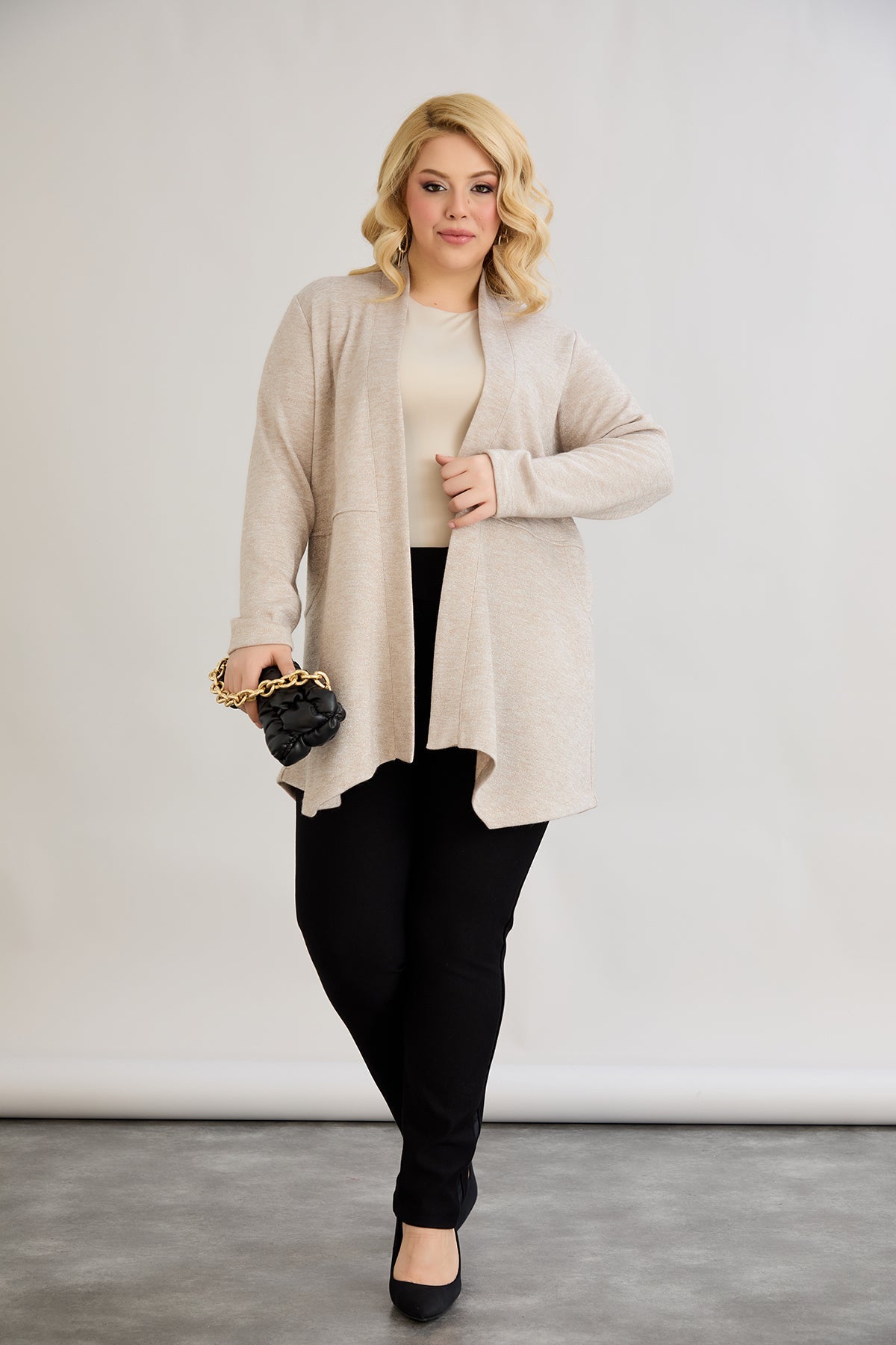 Cardigan marime mare din viscoza lame - bej