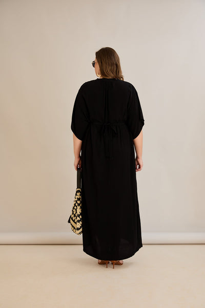 Rochie lunga marime mare din viscoza cu buzunare si decolteu in V - negru - 10307