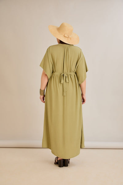 Rochie lunga marime mare din viscoza cu buzunare si decolteu in V - verde - 10307