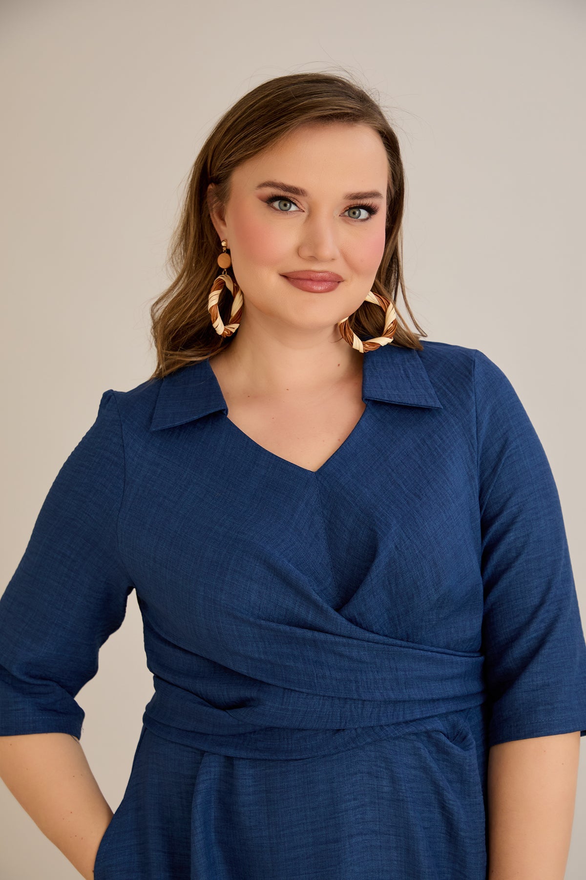 Rochie eleganta marime mare cu un design atractiv - albastru