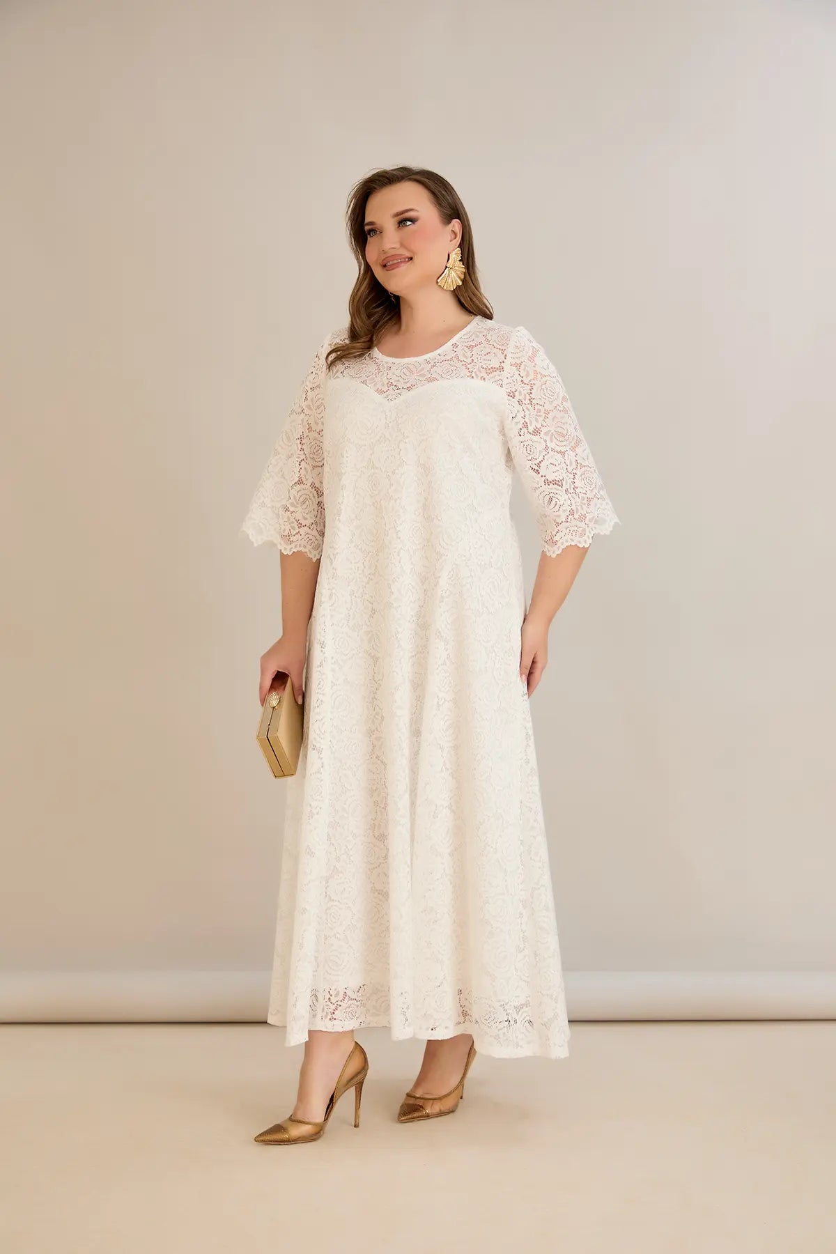 Rochie marime mare de mireasa lunga din dantela linie A