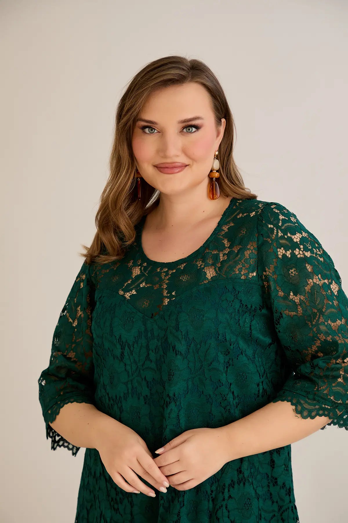 Rochie marime mare din dantela croiala A - verde