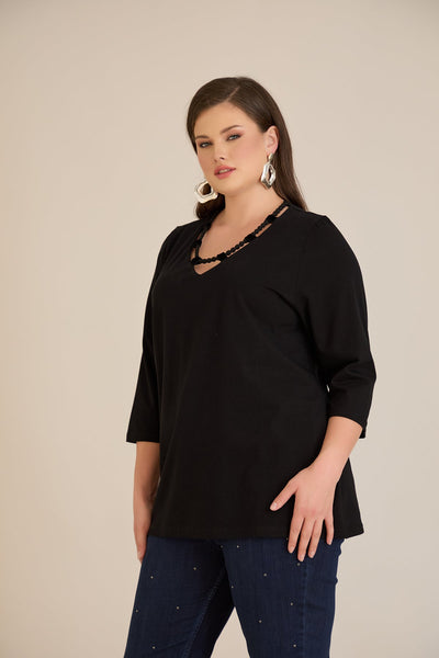 Bluză marime mare cu decolteu atractiv tip colier – negru
