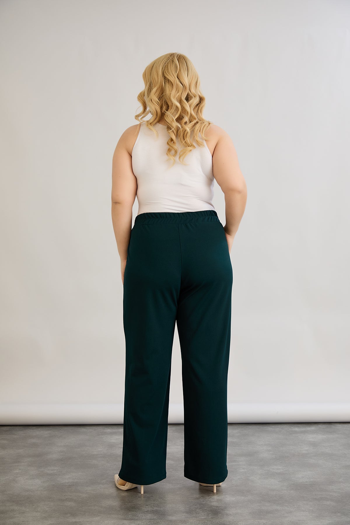 Pantalon marime mare cu croiala larga - verde