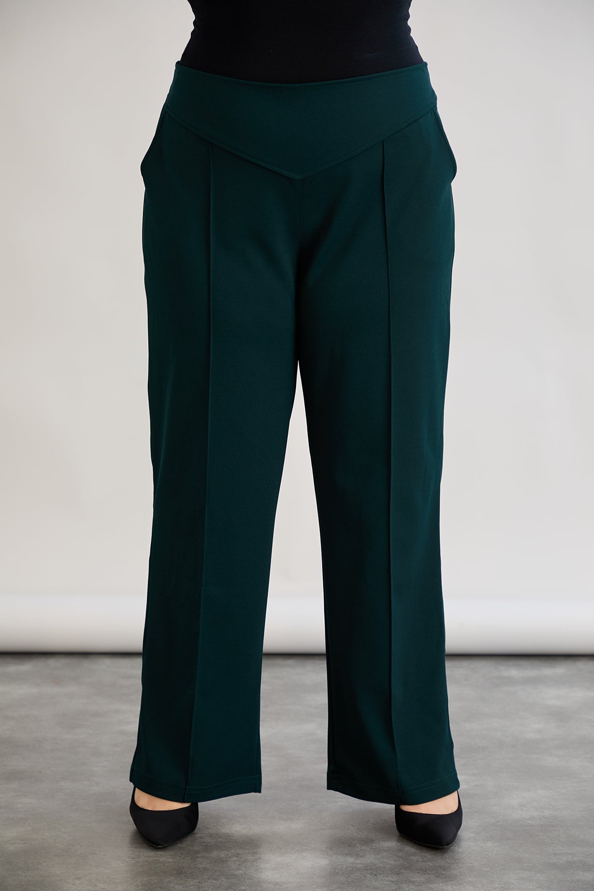 Pantalon marime mare cu croiala larga - verde