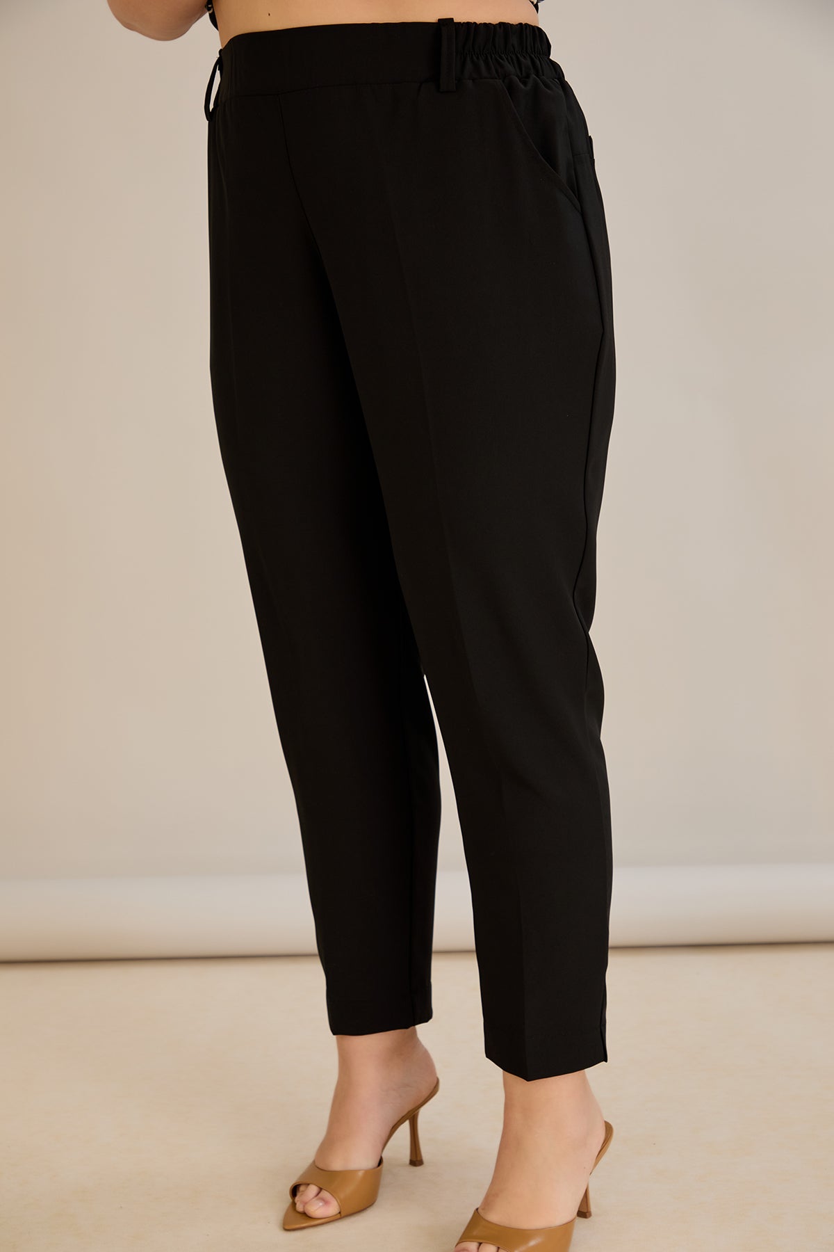 Pantaloni marimi mari elastici de vara - negru