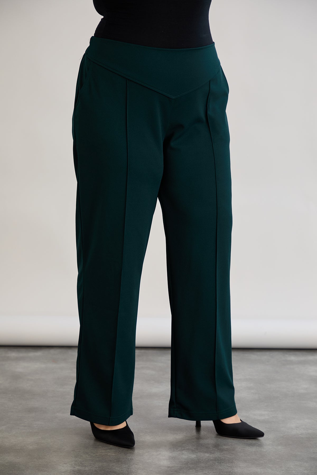 Pantalon marime mare cu croiala larga - verde