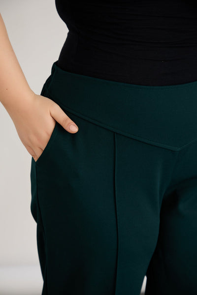 Pantalon marime mare cu croiala larga - verde