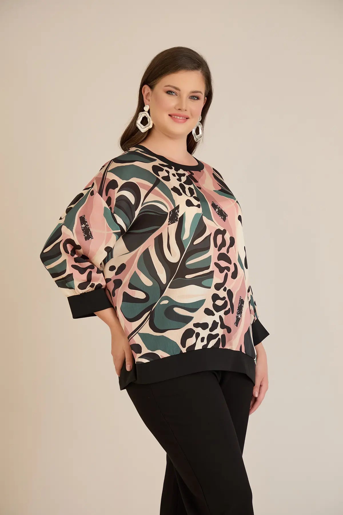 Bluză mărime mare elegantă de toamnă – multicolor