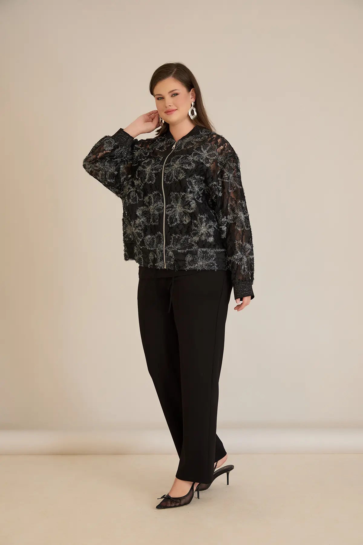 Jachetă elegantă mărime mare cu motive florale argintii