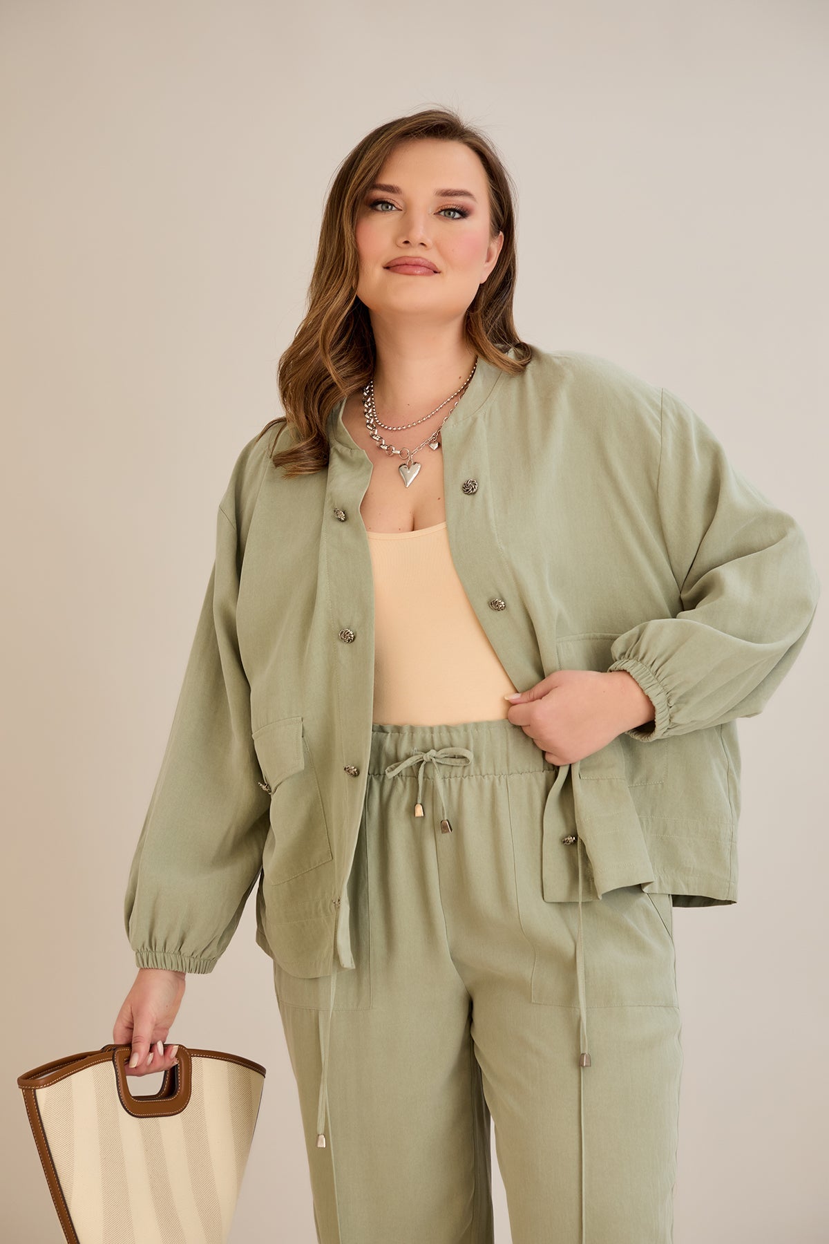 Compleu marime mare din 2 piese pantaloni+jacheta Premium Lyocell - verde 10810