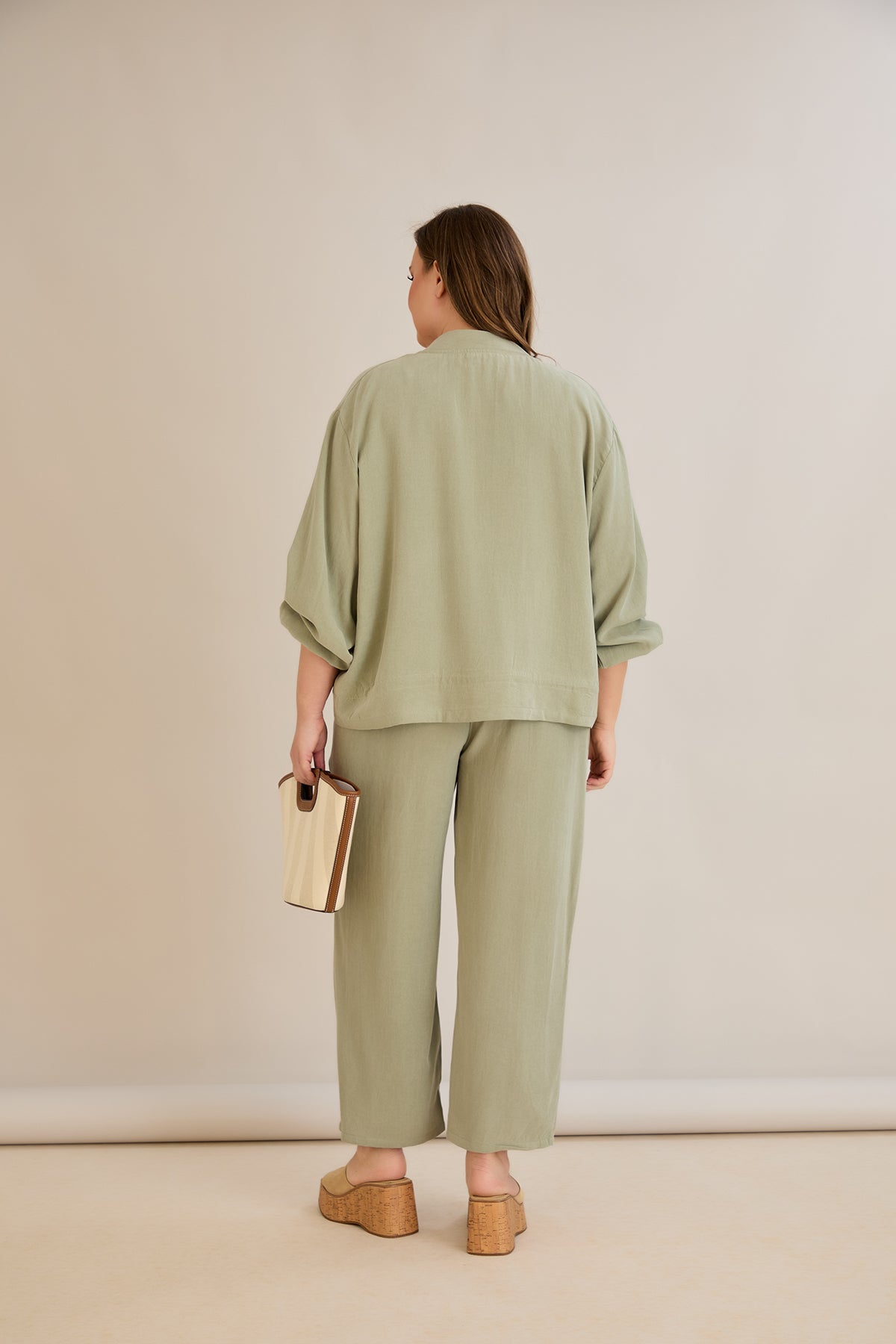 Compleu marime mare din 2 piese pantaloni+jacheta Premium Lyocell - verde 10810