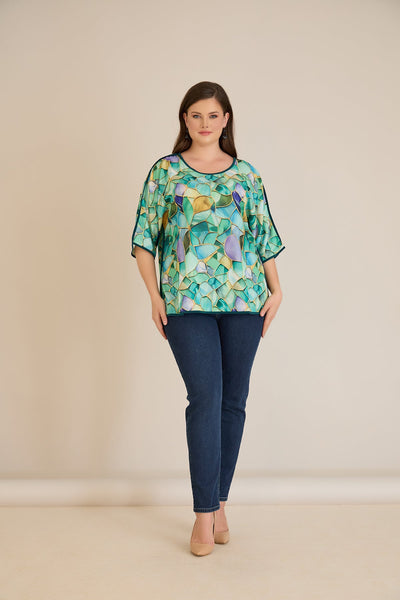 Bluza marime mare cu accent pe spate – Sticla colorata (Vitraj)