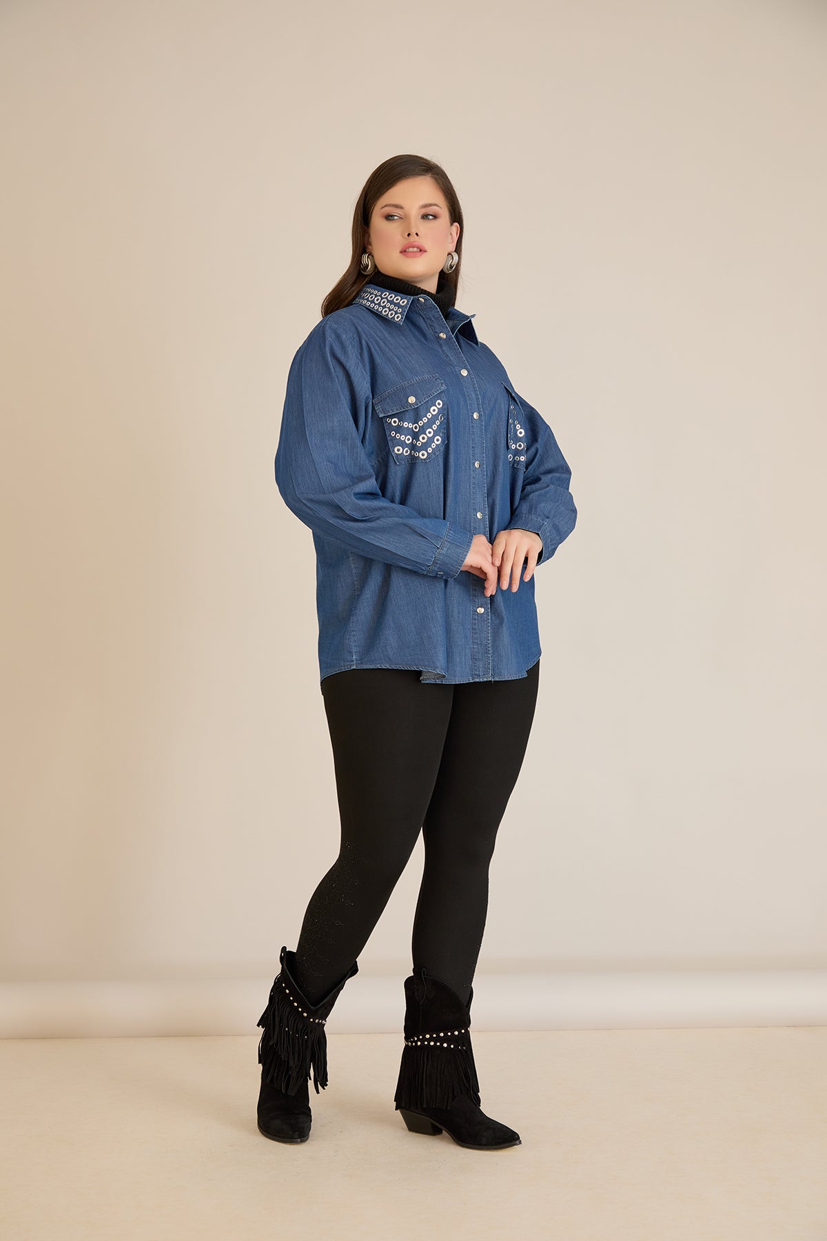 Camasa  din denim marime mare cu accente metalice
