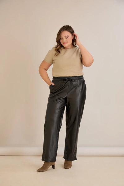 Pantalon mărime mare din piele croială dreaptă – negru