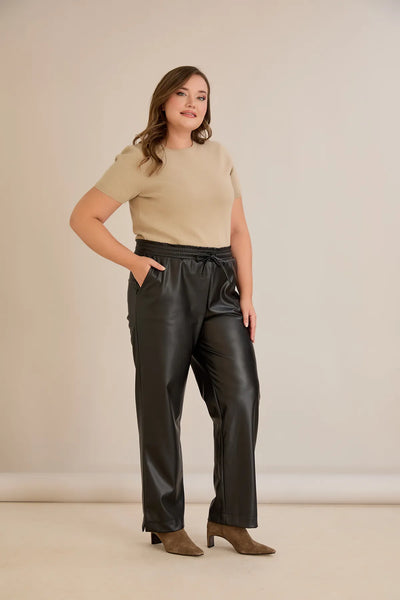 Pantalon mărime mare din piele croială dreaptă – negru