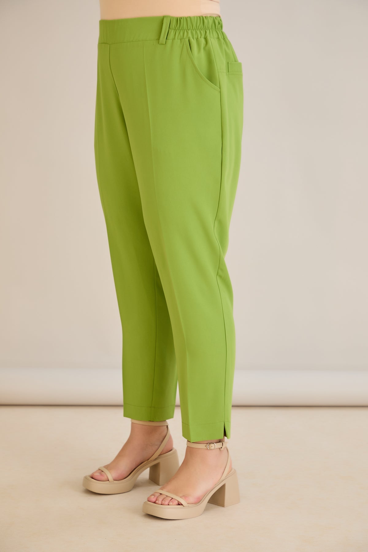 Pantaloni marimi mari elastici de vara - mar