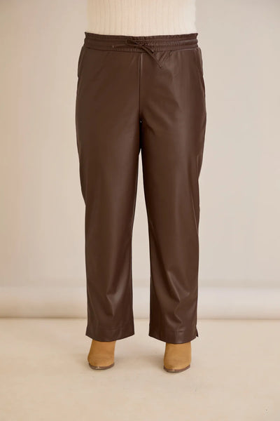 Pantalon mărime mare din piele croială dreaptă – ciocolată