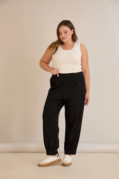 Pantalon elastic mărime mare din viscoză cu pliuri