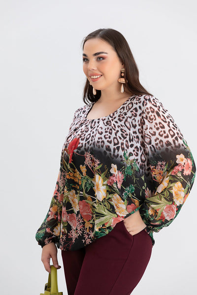 Bluza marime mare cu croiala libera - flori de primavara