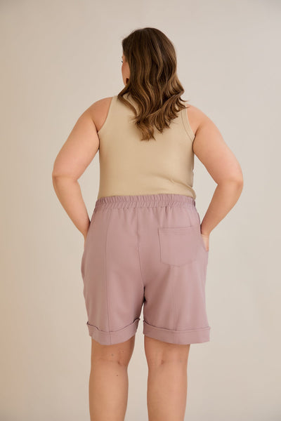 Pantaloni scurti marimi mari - roz
