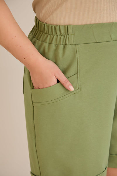 Pantaloni scurti marimi mari - verde