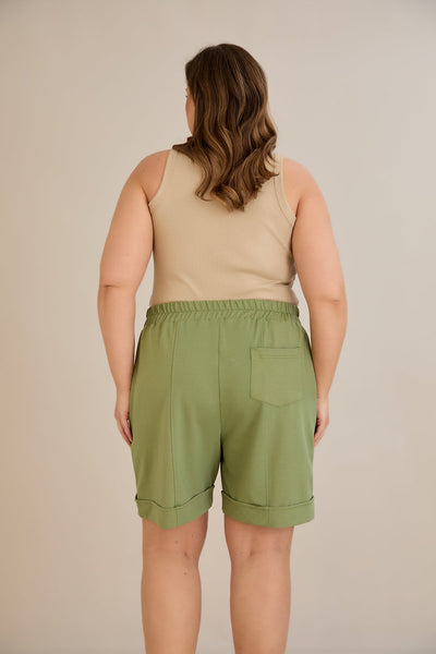 Pantaloni scurti marimi mari - verde
