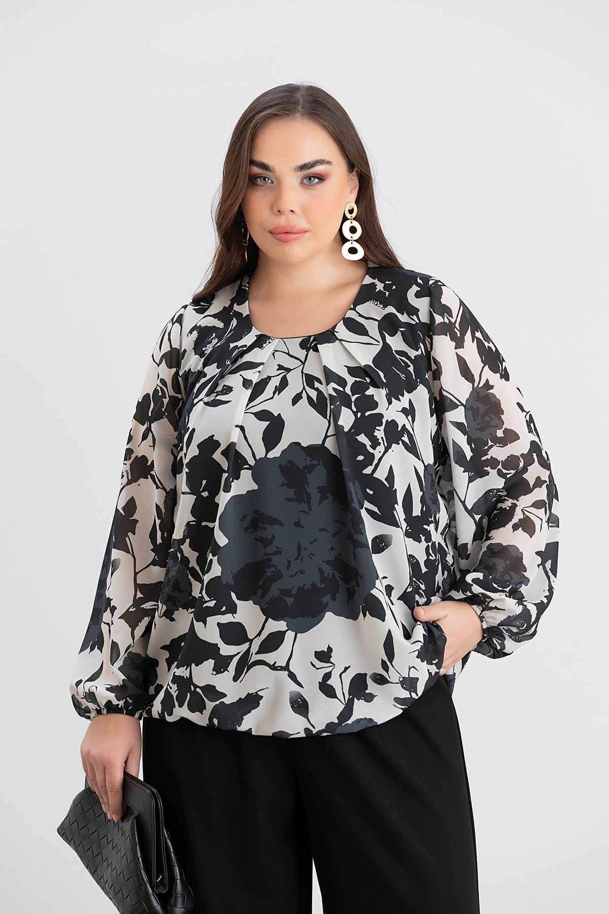 Bluza marime mare cu croiala libera - alb/negru