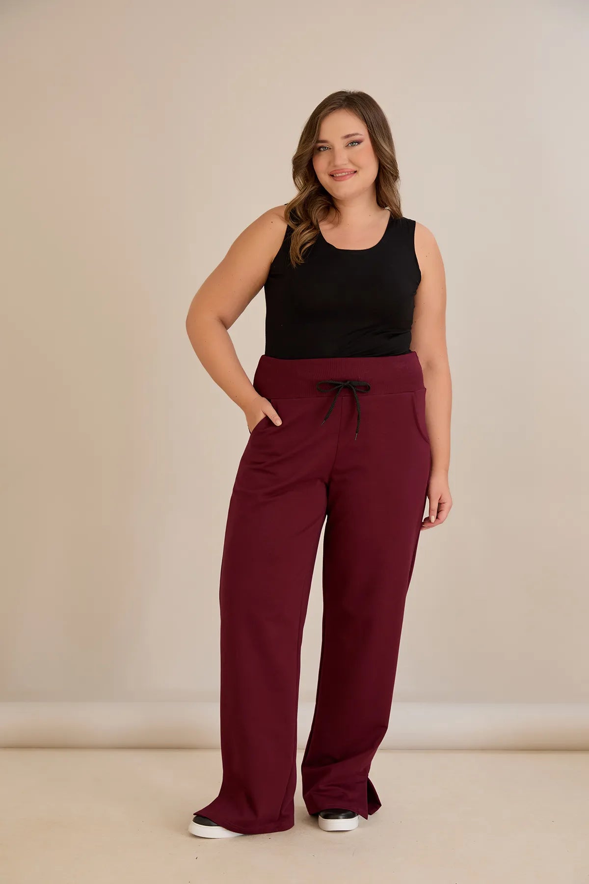 Pantalon larg marime mare cu despicaturi laterale - burgundy