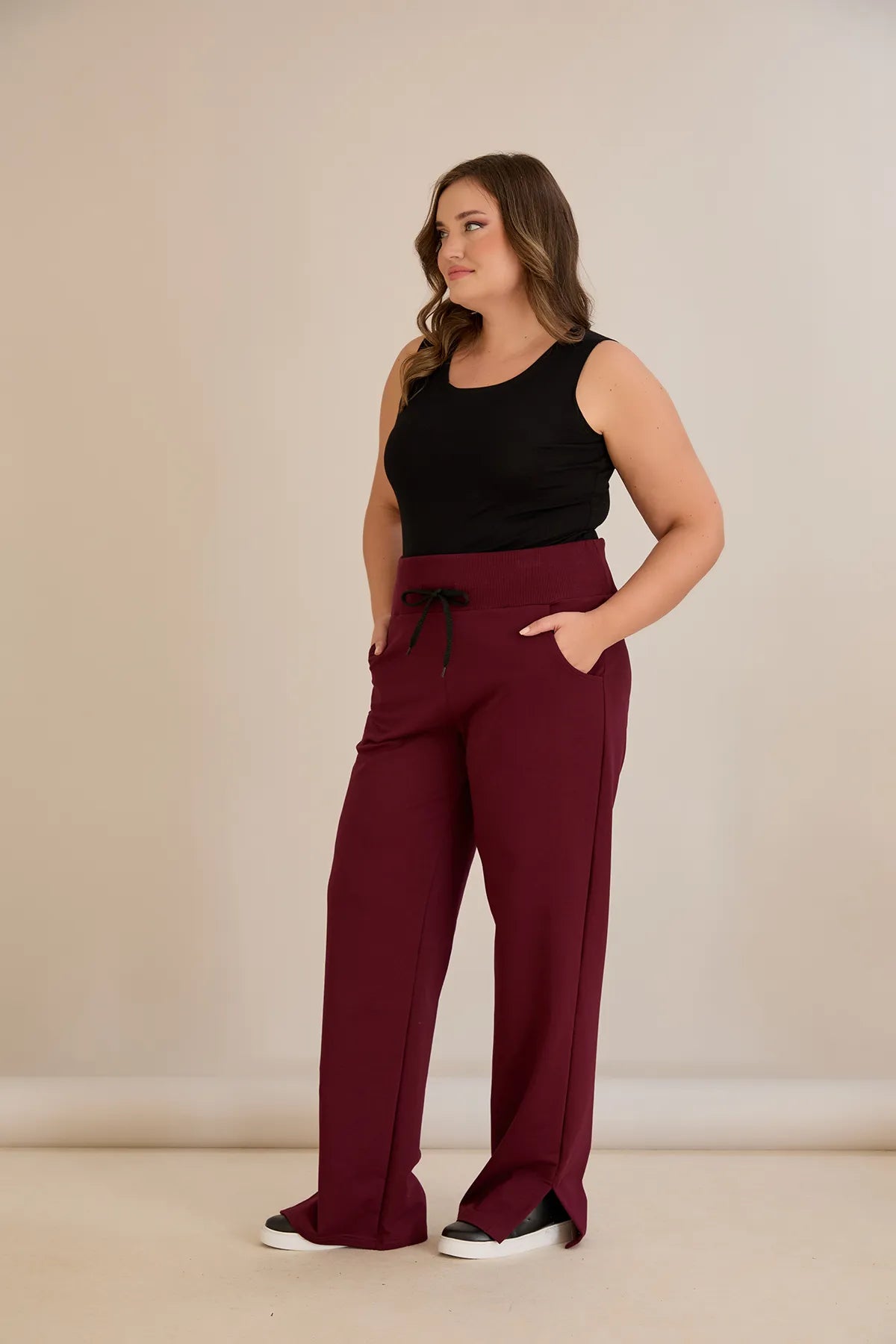 Pantalon larg marime mare cu despicaturi laterale - burgundy