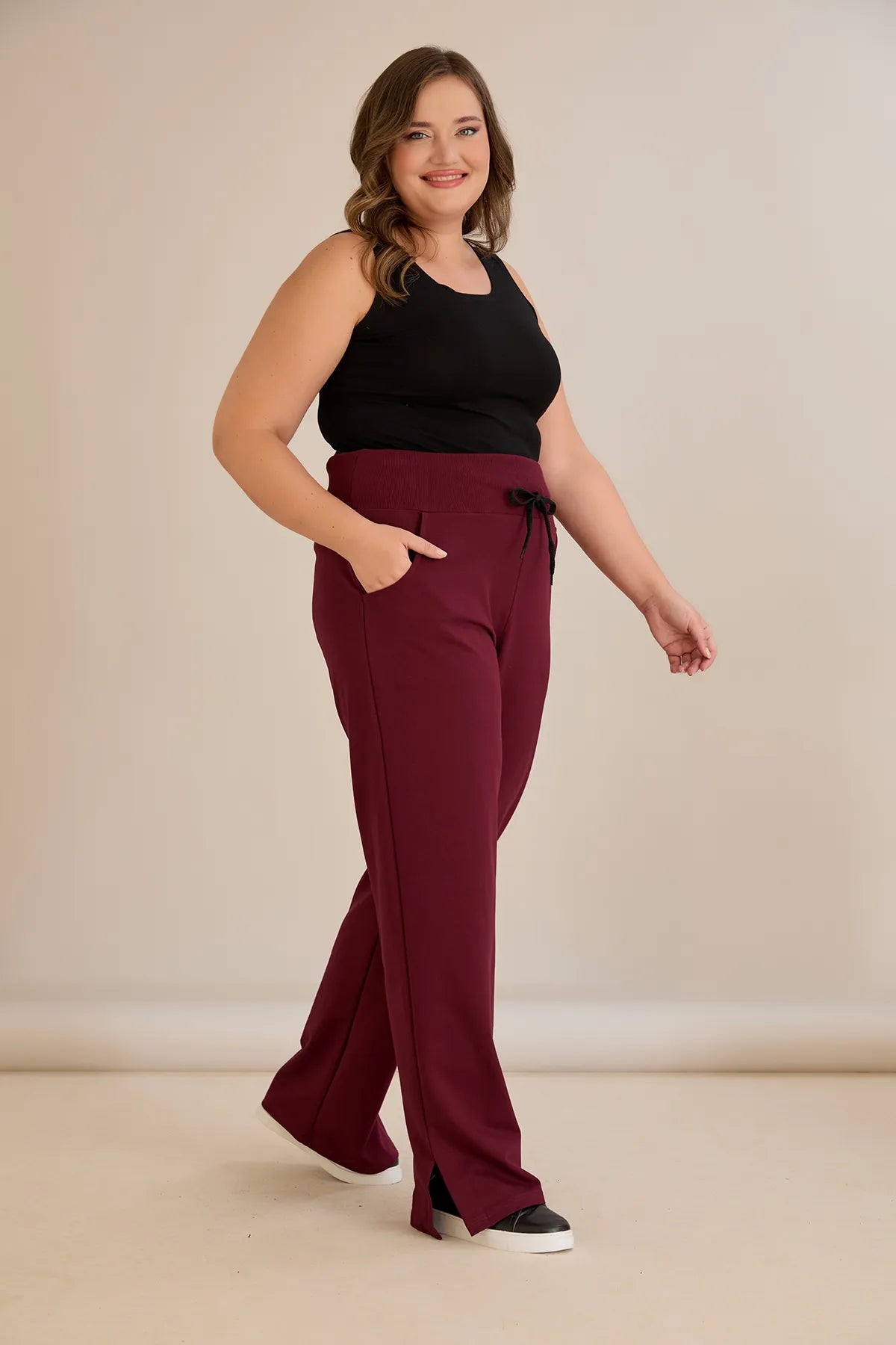 Pantalon larg marime mare cu despicaturi laterale - burgundy