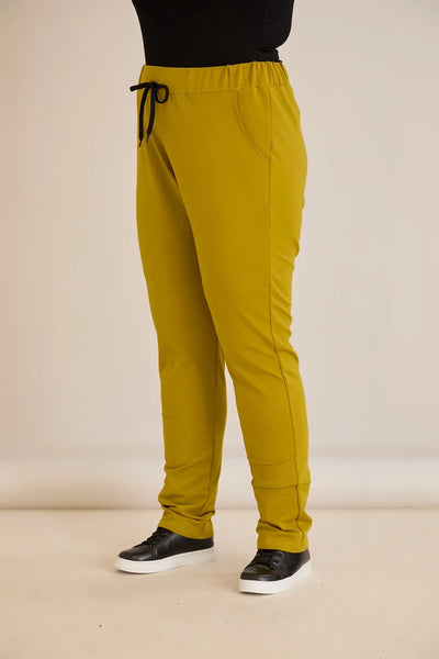 Pantalon sport marime mare Daily - muștar