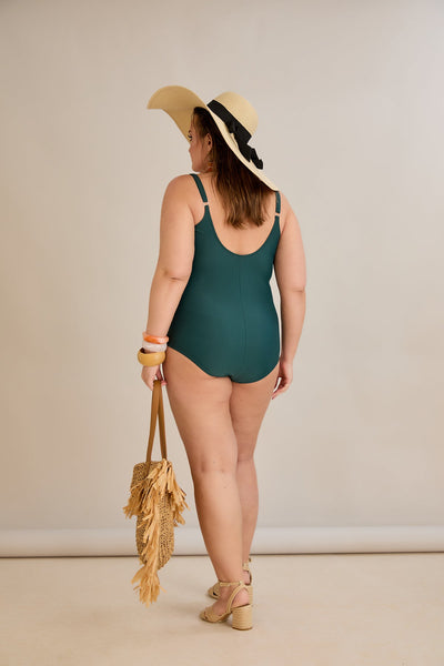 Costum de baie marime mare care ascunde  imperfectiunile - perle marine