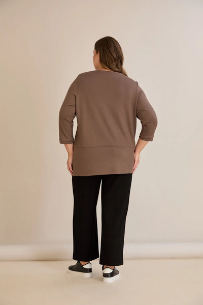 Compleu marime mare din doua piese cu broderie Trandafir – mocha