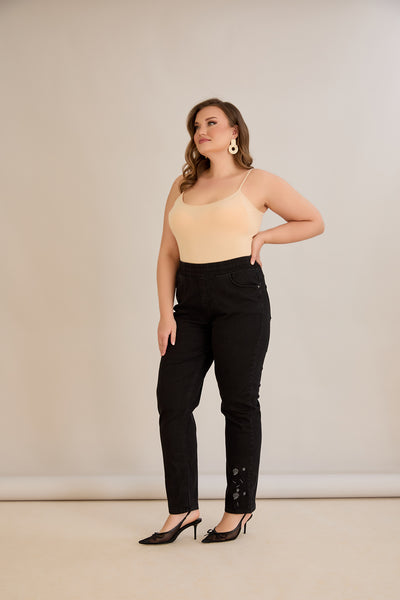 Blugi marime mare elastici de dama cu broderie - negru