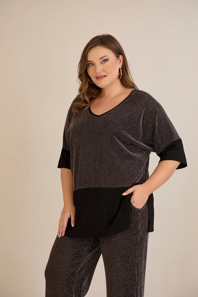 Compleu elegant marime mare din tricot reiat cu lame și spate atrăgător - cafea