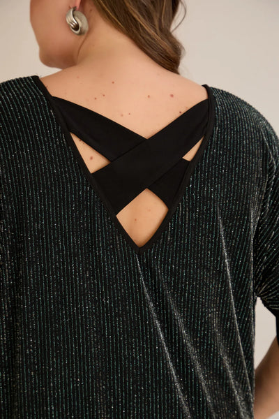 Compleu elegant marime mare din tricot reiat cu lame și spate atrăgător – verde închis