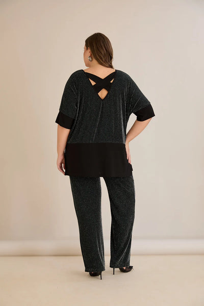 Compleu elegant marime mare din tricot reiat cu lame și spate atrăgător – verde închis