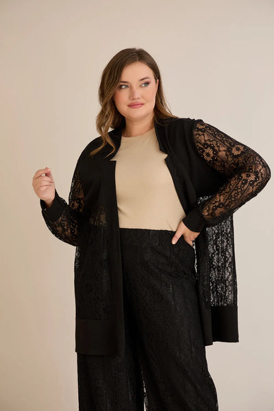 Compleu mărime mare elegant de sărbătoare din dantelă