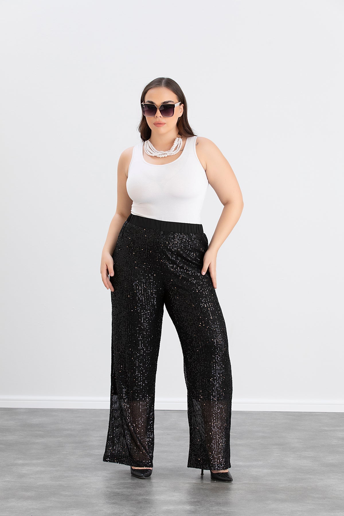 Pantalon marime mare din paiete