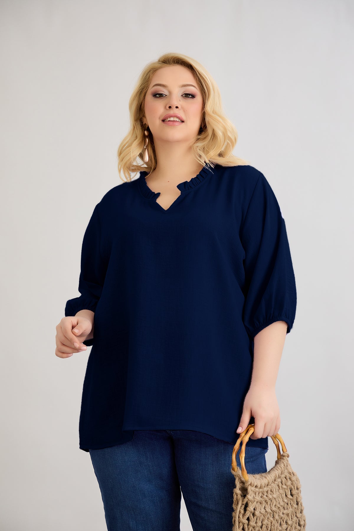 Bluza marime mare cu decolteu in V incretit - albastru inchis 