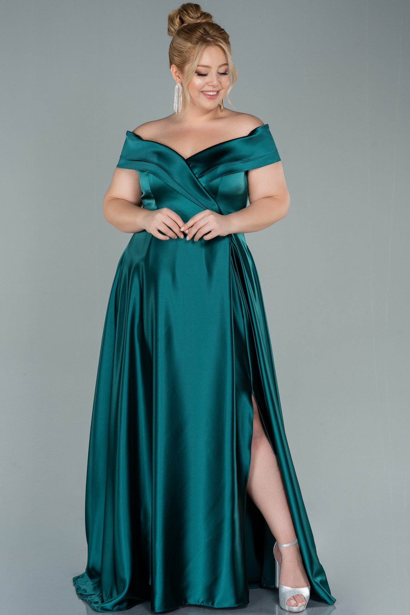 Rochie de ocazie marime mare lunga din satin - verde smarald N2355
