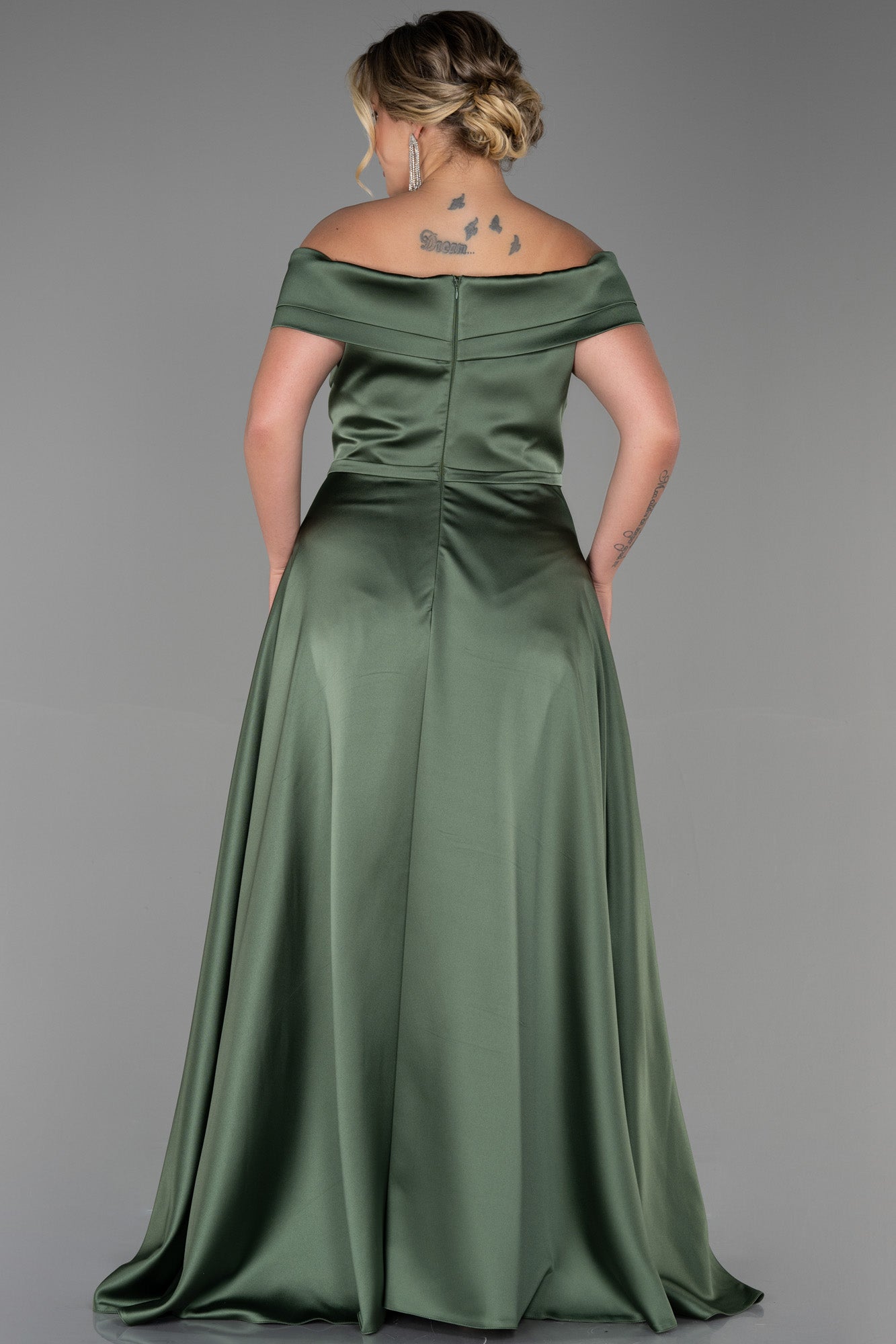 Rochie de ocazie marime mare lunga din satin - maslina N2355