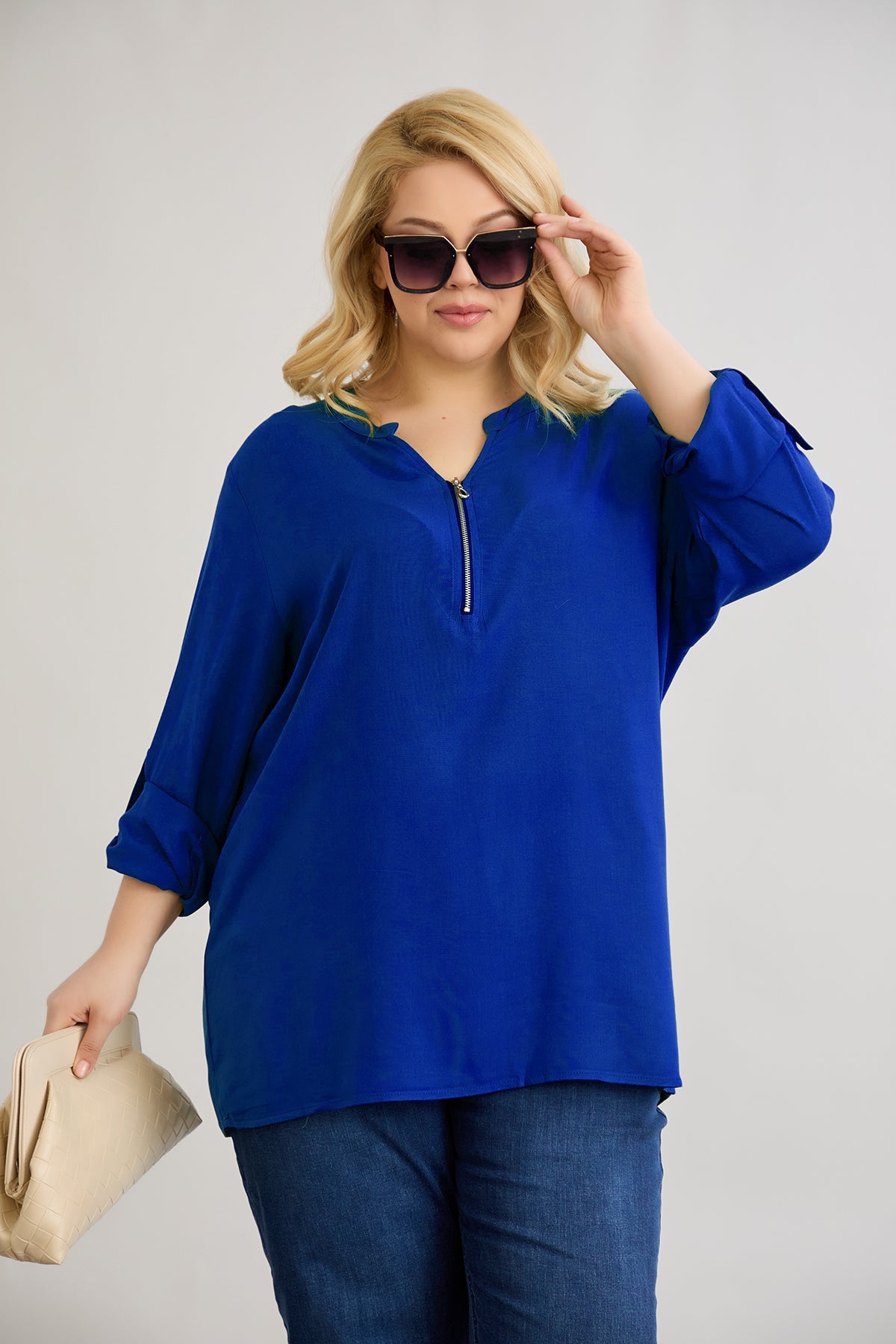 Bluza marime mare din viscoza cu fermoar la decolteu - cobalt