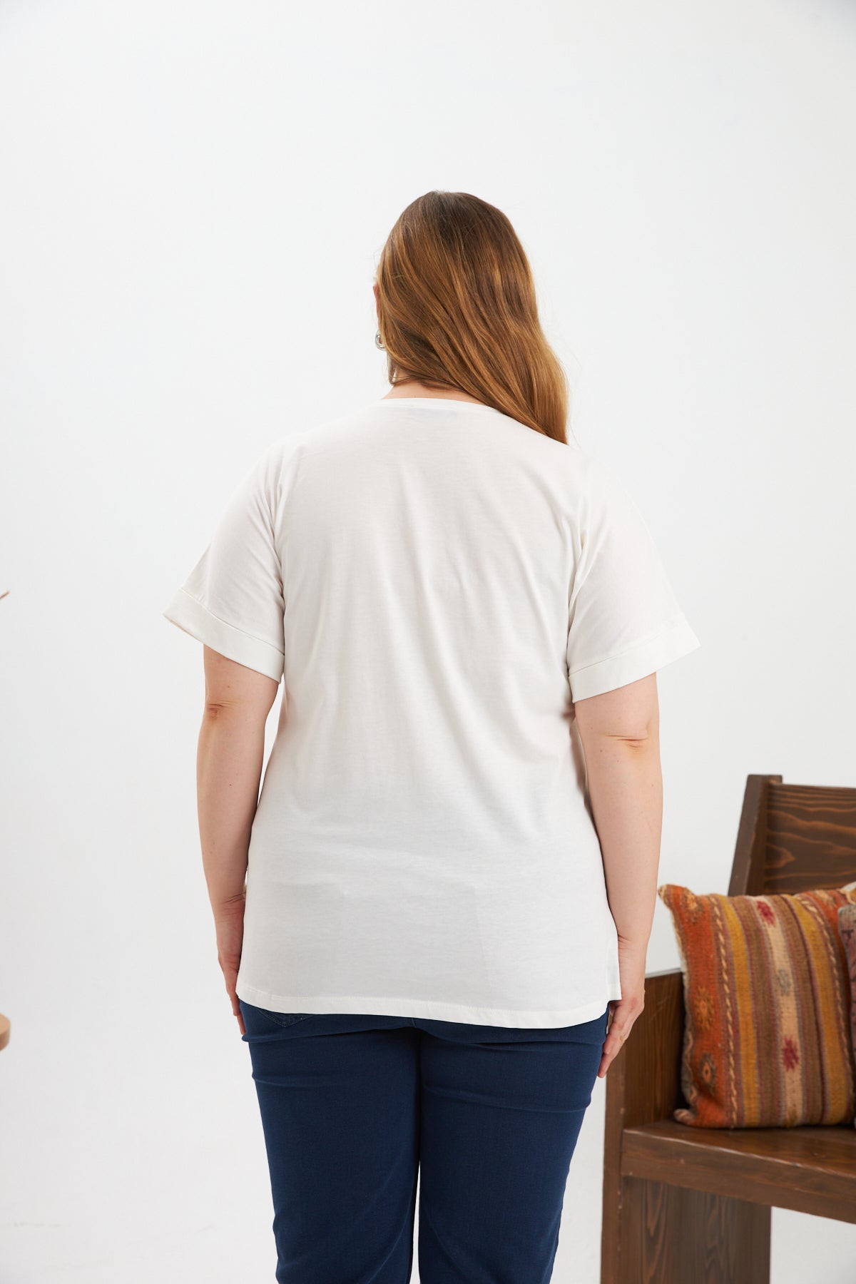 Tricou marime mare din bumbac cu pietricele si imprimeu - ecru