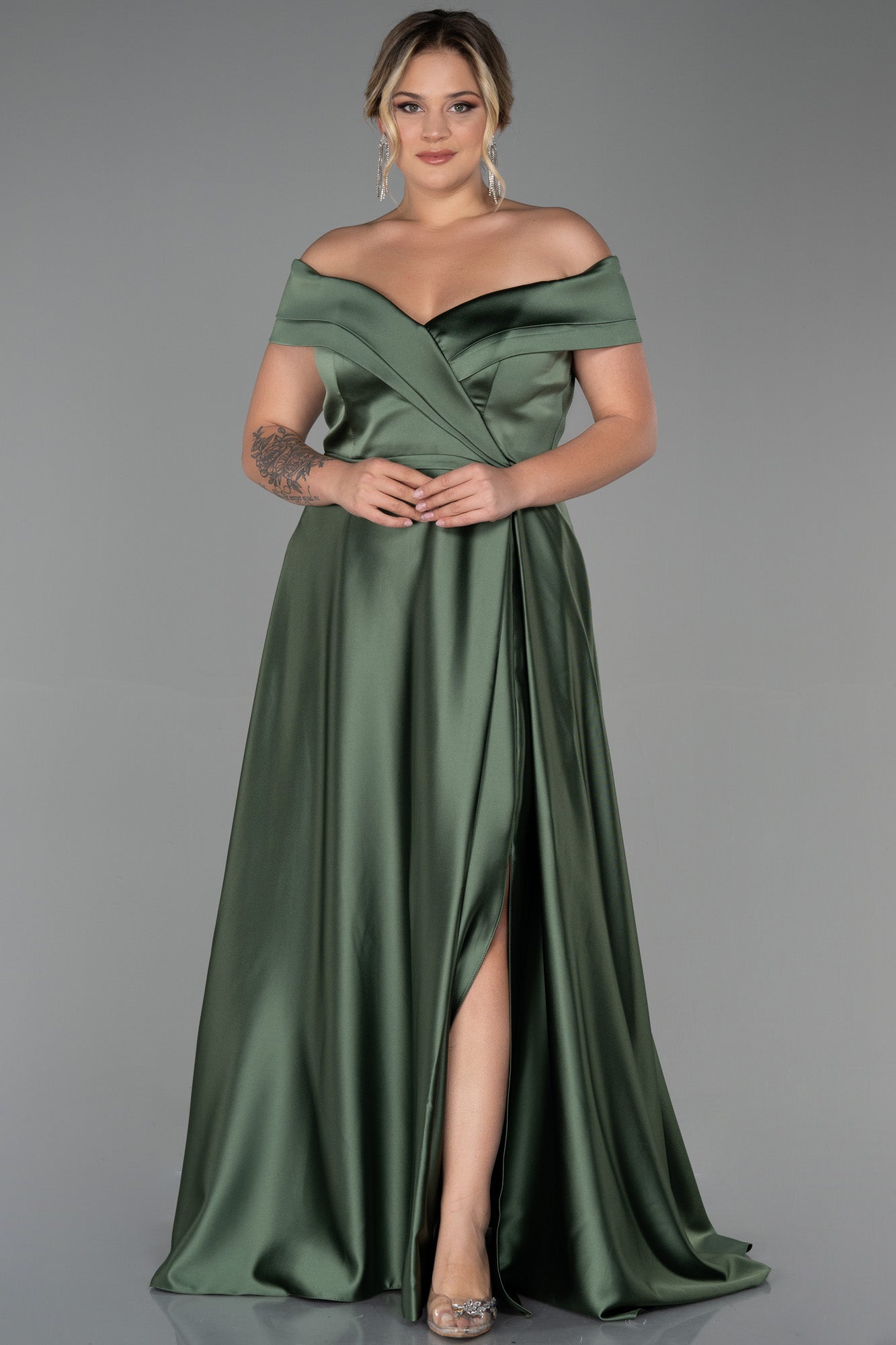 Rochie de ocazie marime mare lunga din satin - maslina N2355