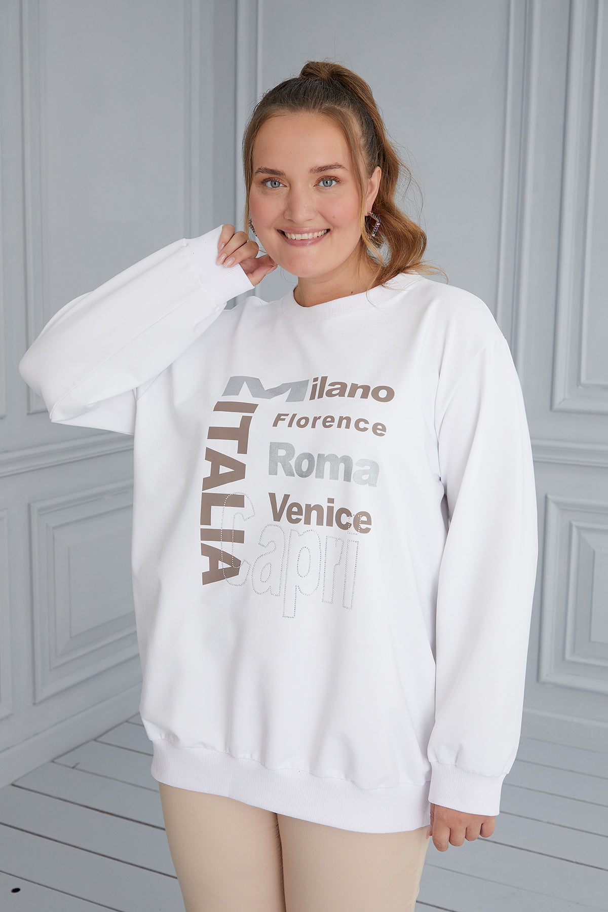 Bluzon marime mare cu imprimeu Italia - alb
