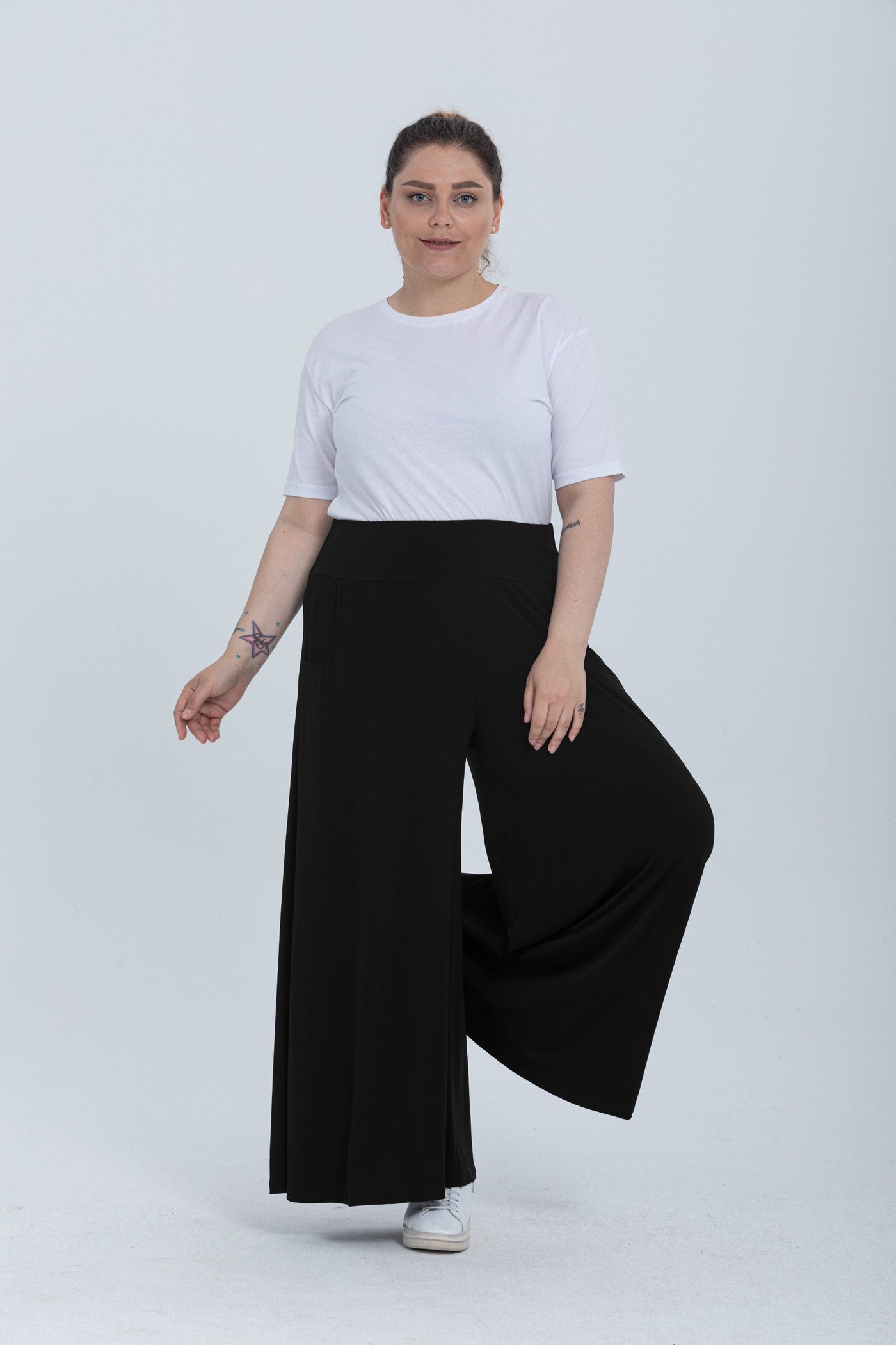 Fusta pantalon marime mare cu buzunare Polly - negru